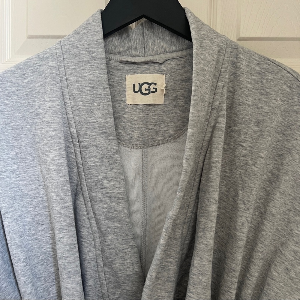 UGG Light Heather Gray Wrap Robe with Self Tie Belt - Picture 2 of 6